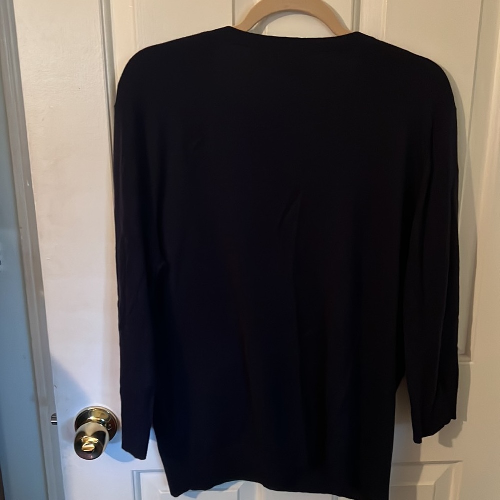 New York & Company. Navy Blue Cardigan in excellent condition. - Picture 3 of 4